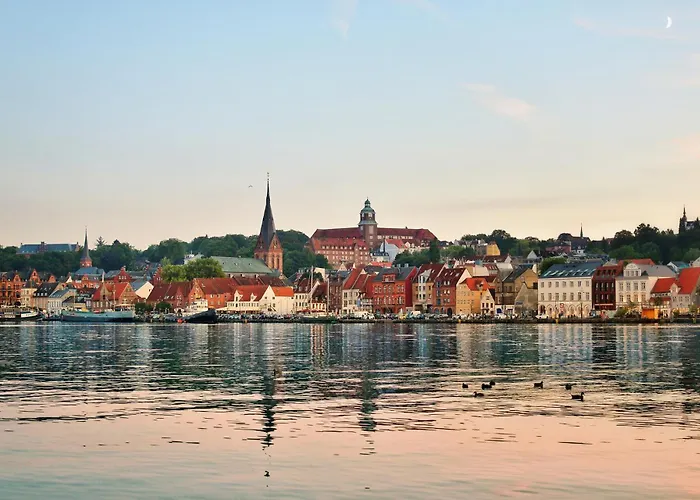 Markerup - Grosszuegig Mit Kamin, Sauna & Spielhaus Nyaraló Husby